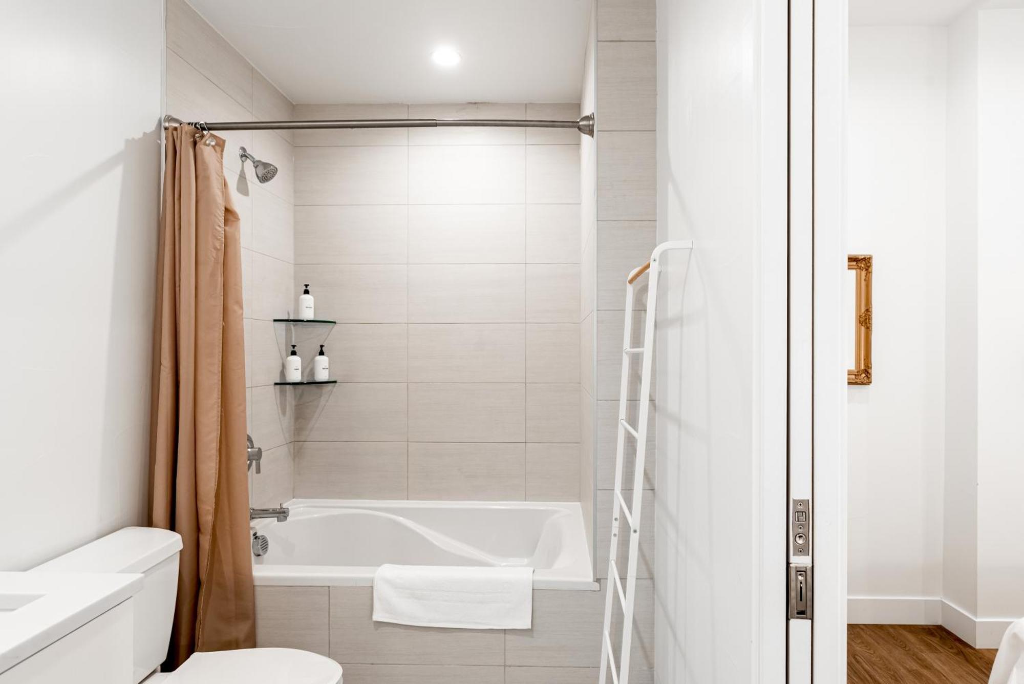 Bohemian Hideaway | Rino Art Lofts Holiday home